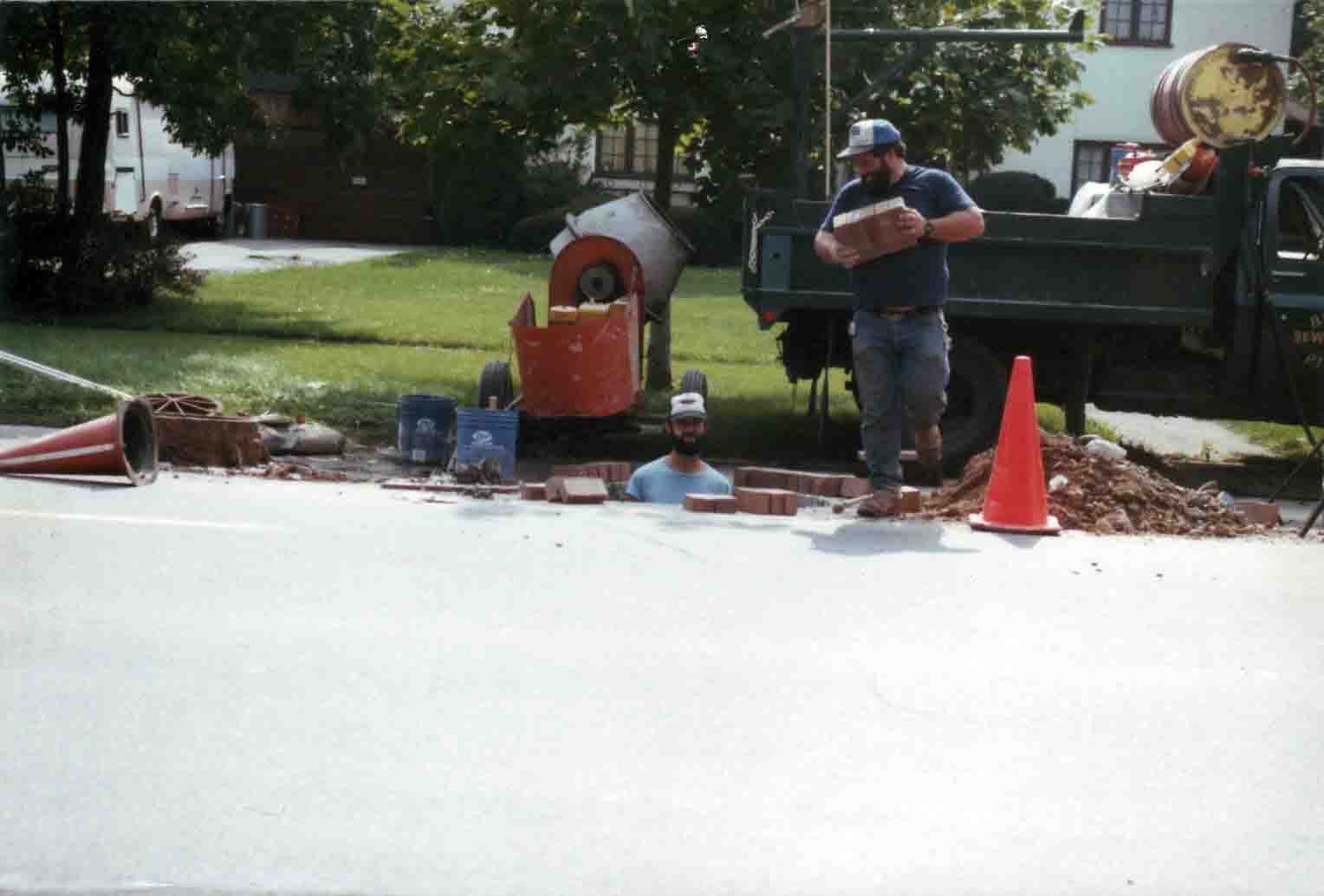 Roberts, Mike and Randy Griswold